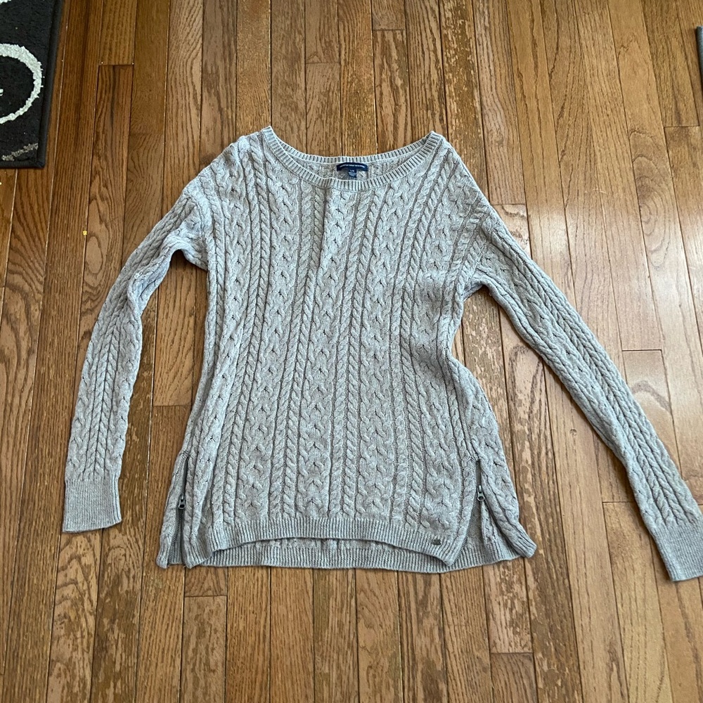5/$25 AE Sweater